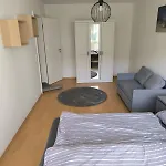 Ruhige 2 Zimmer Wohnung Mit Balkon Unweit Vom Panometer