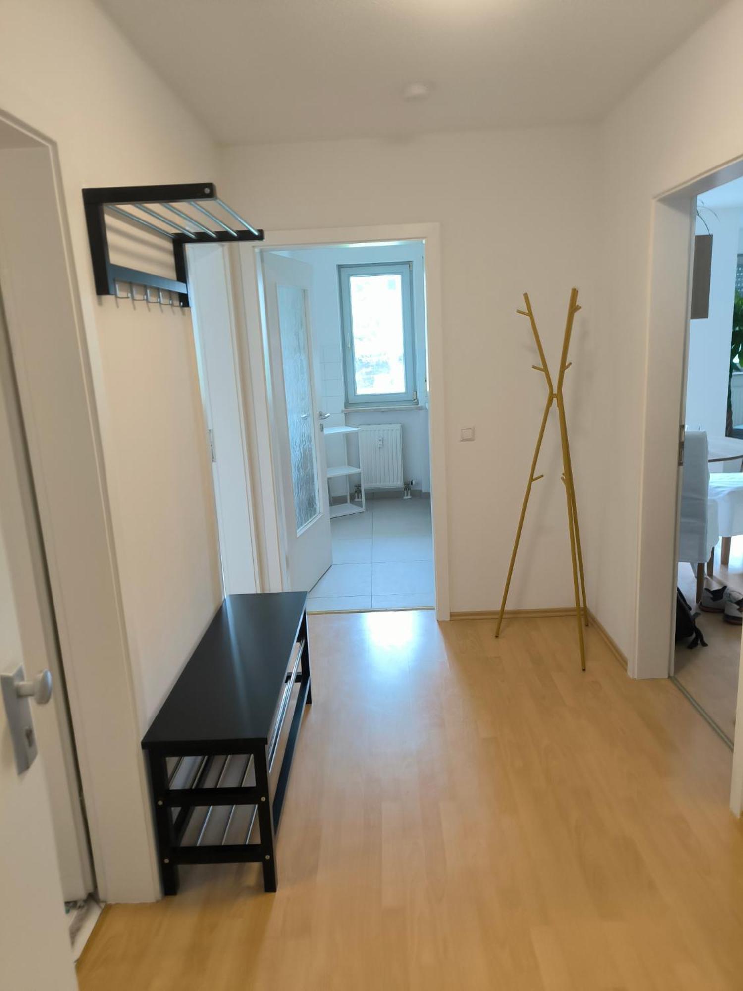 Ruhige 2 Zimmer Mit Balkon Unweit Vom Panometer Leipzig