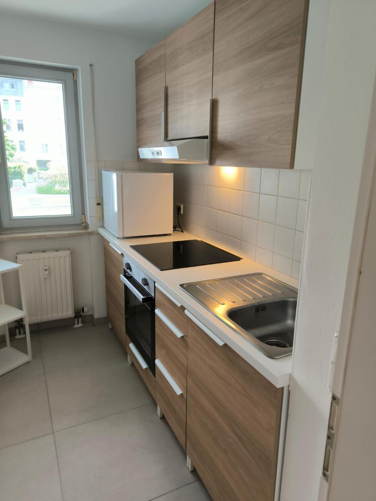Apartment Ruhige 2 Zimmer Mit Balkon Unweit Vom Panometer *