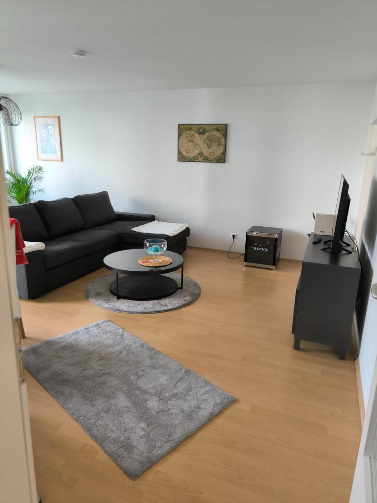 Ruhige 2 Zimmer Mit Balkon Unweit Vom Panometer Apartment Leipzig
